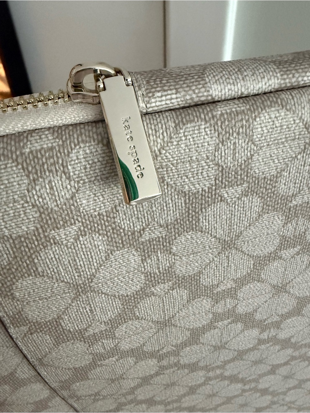 Kate Spade laptop sleeve like new - Picture 8 of 8